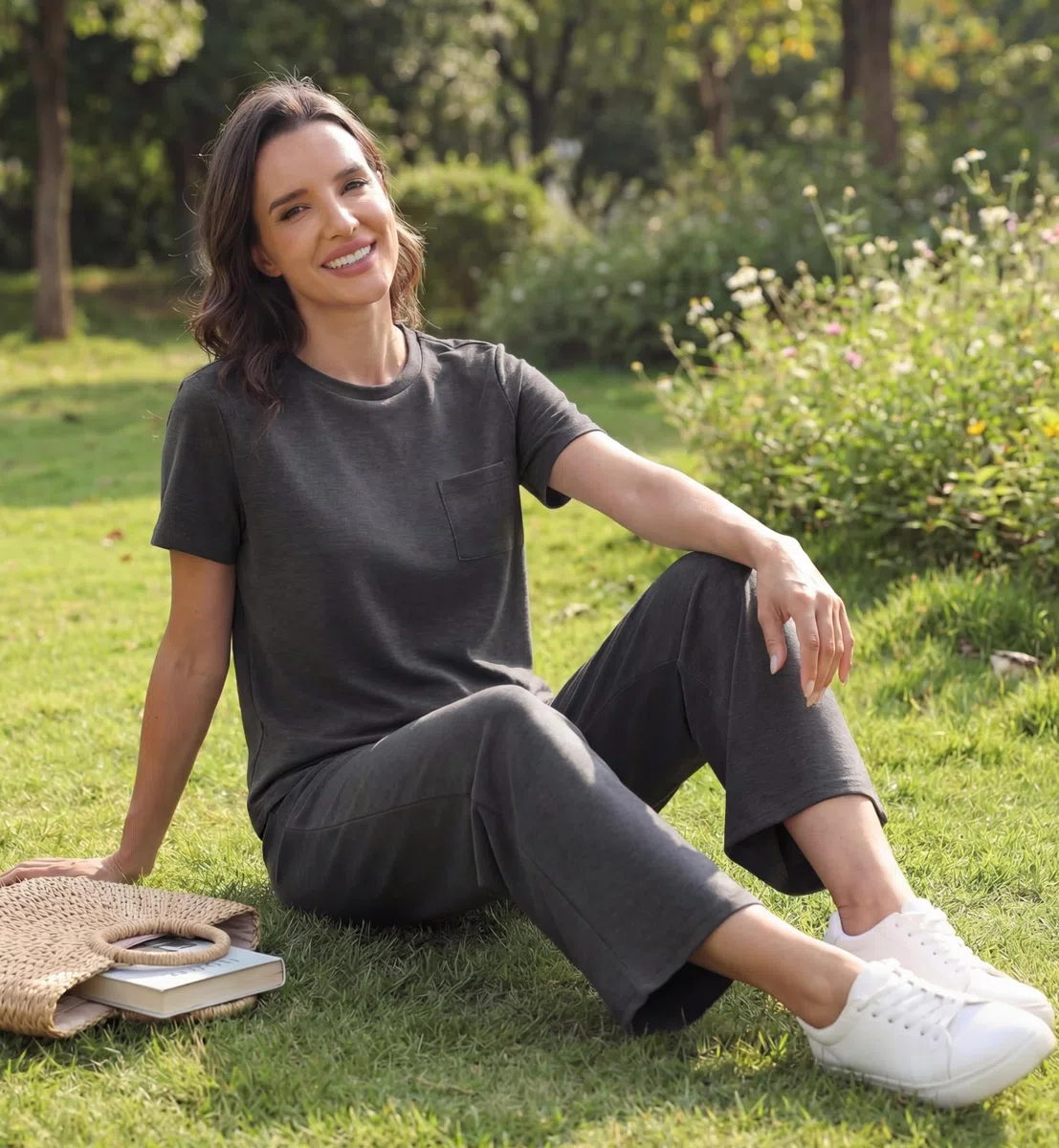 GRECERELLE Tuta da jogging da donna, estiva, a maniche corte, casual, girocollo, tasca sul petto, maglietta e pantaloni da jogging larghi, tuta da allenamento con tasche