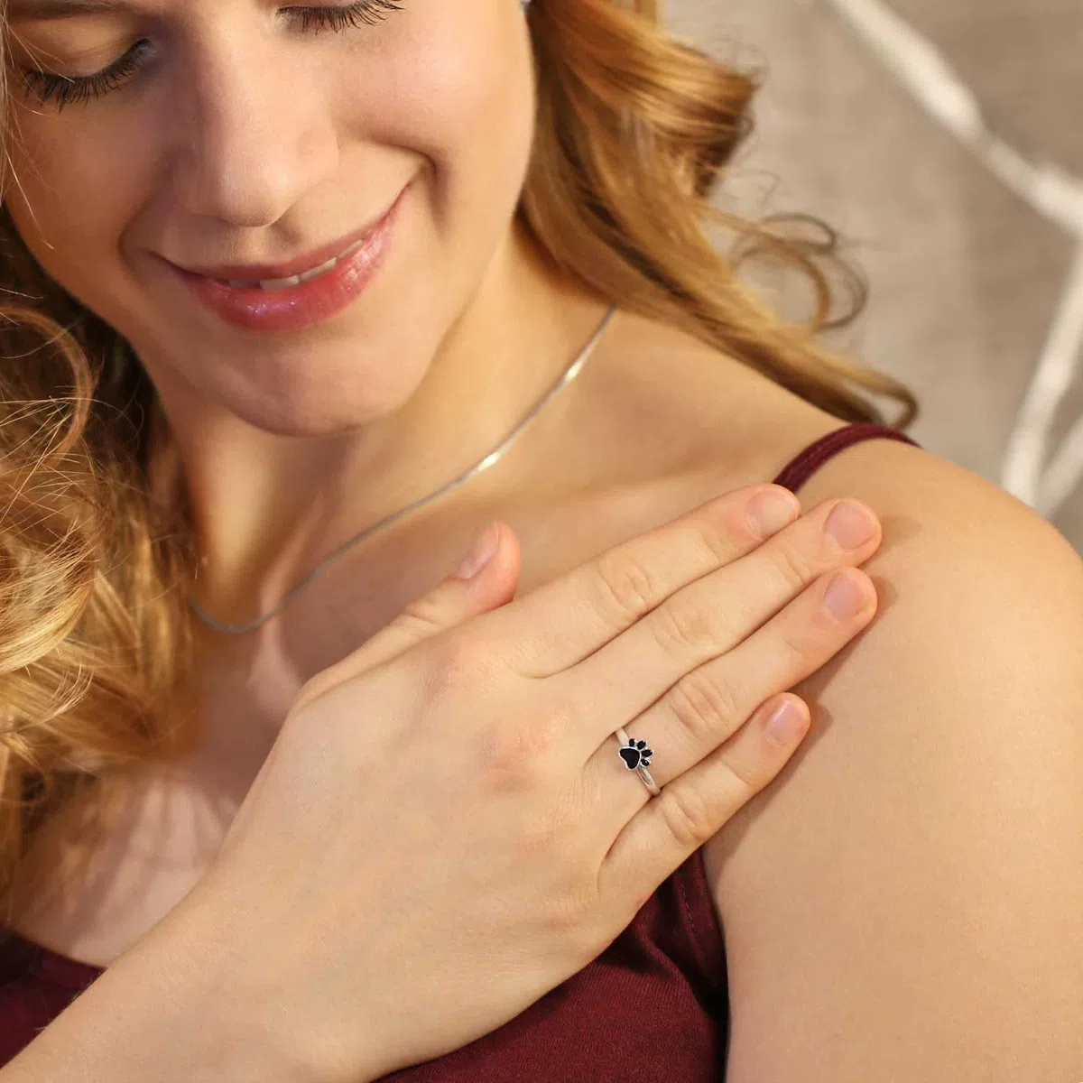 CLEVER SCHMUCK Anello da ragazza con zampa di cane, in argento sterling 925 laccato nero lucido, misura universale regolabile per bambini in custodia per gioielli, Metallo
