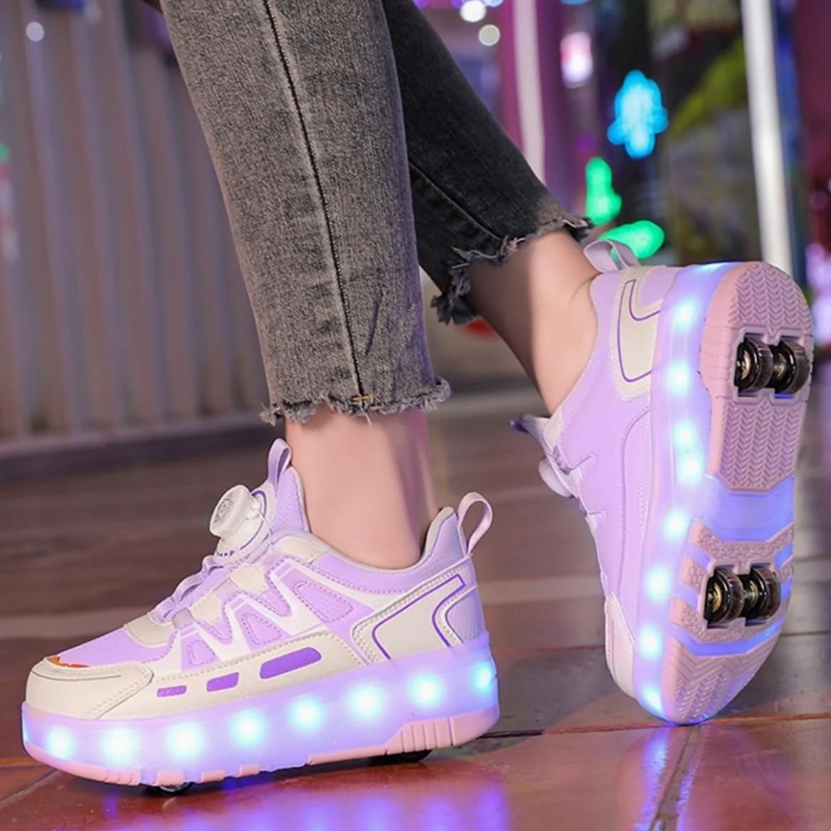 Mateju Scarpe con Rotelle per Bambini, Scarpe da Skateboard Sportive all'aperto 2 in 1 con 4 Ruote Rimovibili, Pattini Scarpe da Ginnastica Brillare di Notte Sneakers Unisex