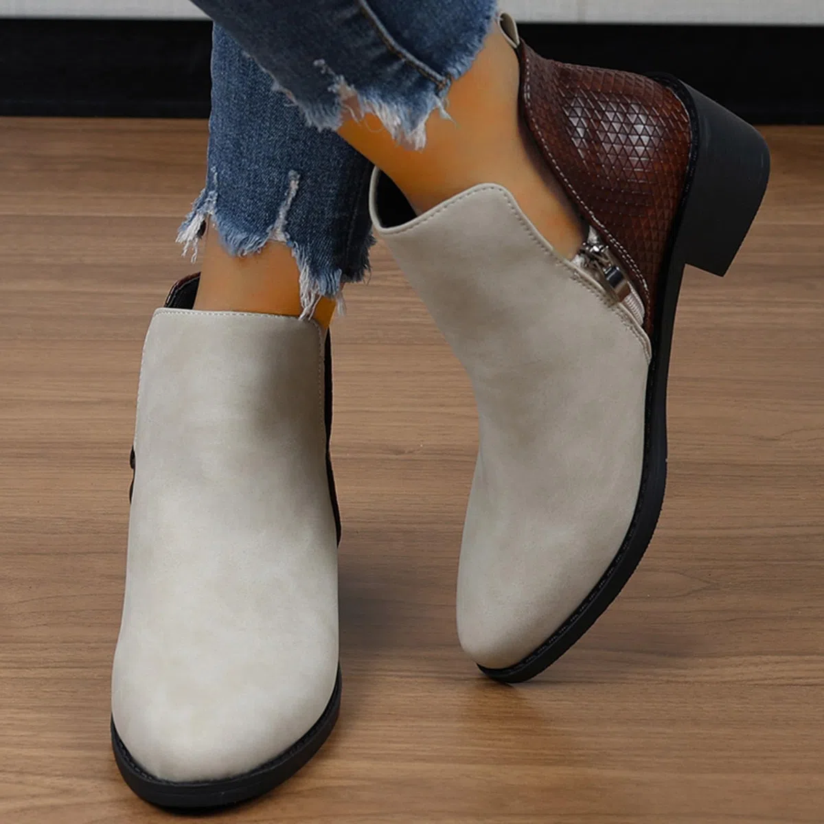 Generisch Stivaletti da donna e inverno alla moda in pelle abbinati, casual e comodi