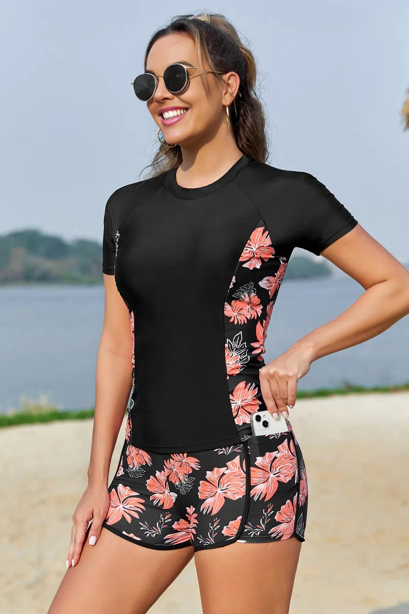 SHEKINI Rash Guard da Donna Stampato Due Pezzi a Maniche Corte Costumi da Bagno Protezione Solare Asciugatura Rapida Swimwear con Reggiseno Integrato con Boyshort