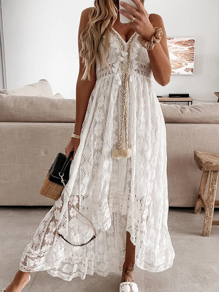 CUPSHE Abito estivo da donna Boho maxi con lacci e nappe con scollo a V svasato con volant Abiti da spiaggia bianchi