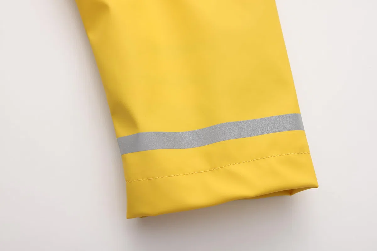 Cerato impermeabile bambino con cappuccio, giacca antipioggia interna a righe in cotone di alta qualità, cerniera idrorepellente, strisce riflettenti per la sicurezza, materiale con minimo