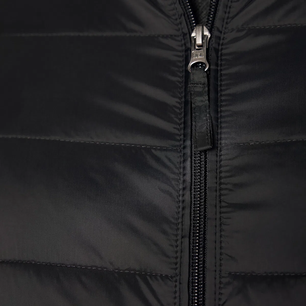 Amazon Essentials Piumino Leggero Impermeabile Pieghevole (Disponibile in Taglie Extra Forti) Uomo