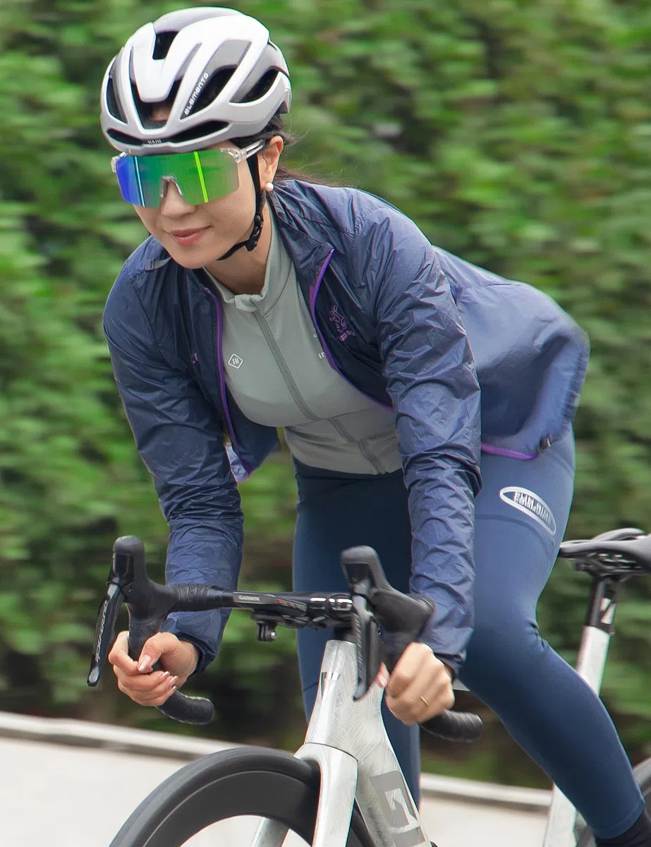 INBIKE Giacca Ciclismo Antivento Donna Giacca Running Leggero Idrorepellente Giacca Corsa Traspirante Ripiegabile con Tasche Posteriore Riflettenti per Outdoor